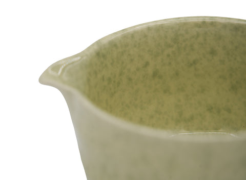 Speckled Green Matcha Bowl with Spout – Ceramic Tea Bowl for Easy Pouring # 93982