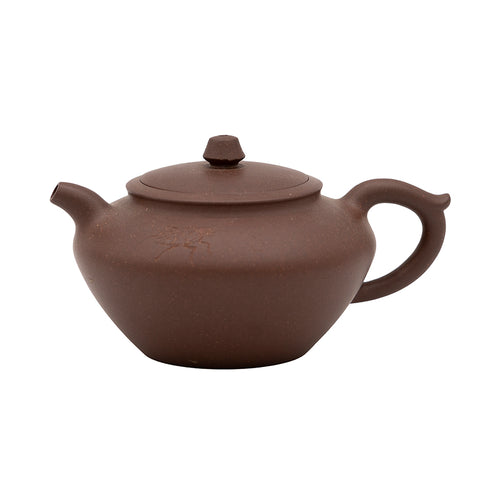 Yixing Theepot, Donkerpaarse Klei met Subtiele Gravure, #95603, 140ml