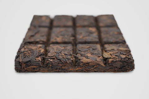 Tongguan Hong Cha (Black Tea Brick) 100g