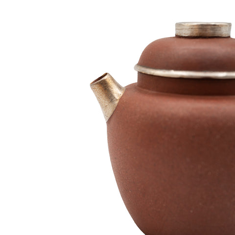 Théière en forme de perle émaillée rouge avec accents argentés # 94434