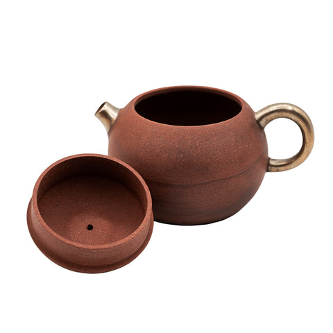 Théière ronde émaillée rouge avec accents argentés # 94433