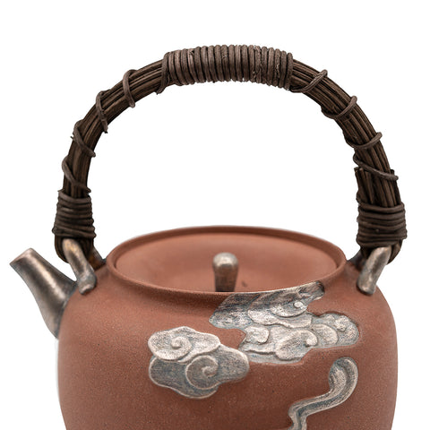 Théière émaillée rouge avec nuages auspicious # 94432