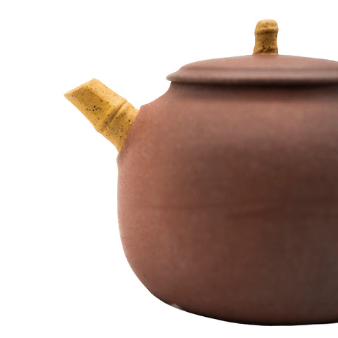 Petite théière en argile rouge avec motif bambou # 94424