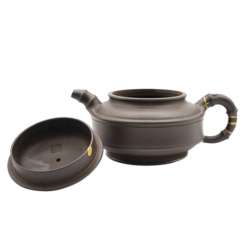 Yixing theepot met bamboe handvat, nietjes en kintsugi # 95107