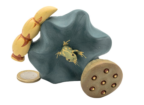 Lotus & Frog Teapet # 91368