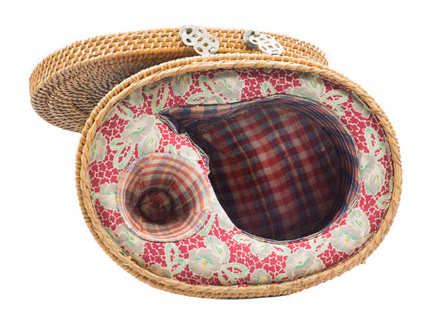 Vintage mid. XX-century Traditional Chinese porcelain tea ware set, bamboo hamndmade bag.  # 93180
