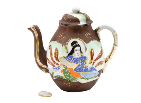 Satsuma handmade hand painted with gold Japanese porcelain tea pot  # 93741