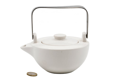 Witte porseleinen theepot met metalen handvat # 93778