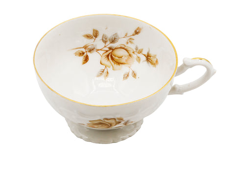 Tasse à thé en porcelaine avec la soucoupe  # 93835