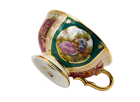 Tasse à thé en porcelaine avec la soucoupe  # 93838