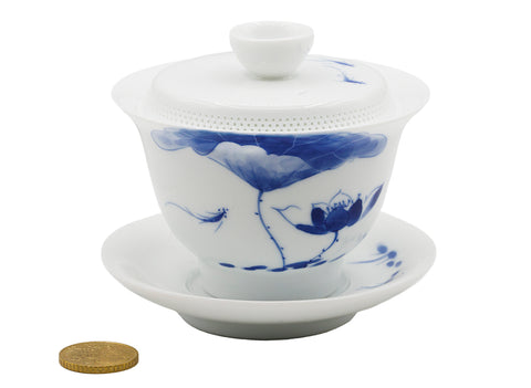 Handbeschilderde porseleinen gaiwan met elegant blauw lotusontwerp # 93445