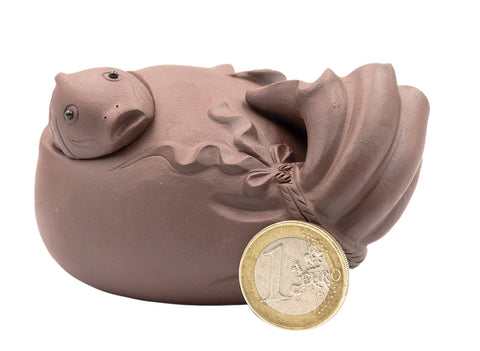 Every year there is fish number two Teapet # 91152