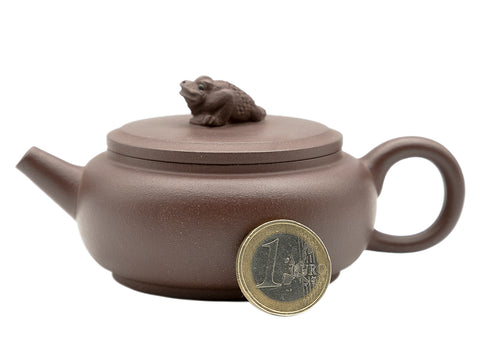 Yixing teapot # 91211