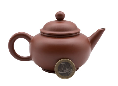 Shui Ping Yixing teapot # 91227 130 ml