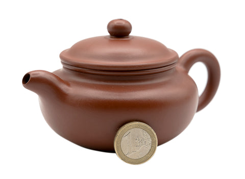 Antique Yixing teapot # 91247 230 ml