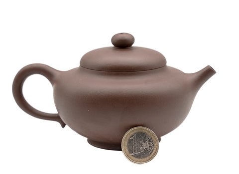 Flat bead Yixing teapot # 91262 230 ml