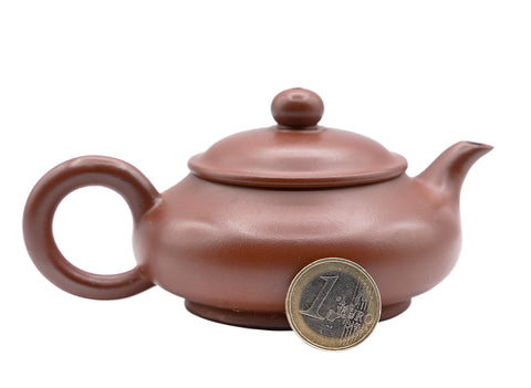 Be happy Yixing teapot # 91266 140 ml