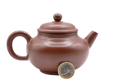 Only Yixing teapot # 91268 240 ml