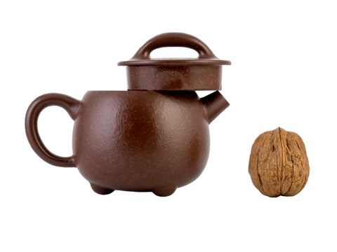 Teiera Yixing a tre gambe n. 94131, 150 ml.