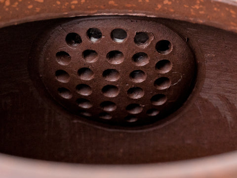 Teiera Yixing a tre gambe n. 94131, 150 ml.