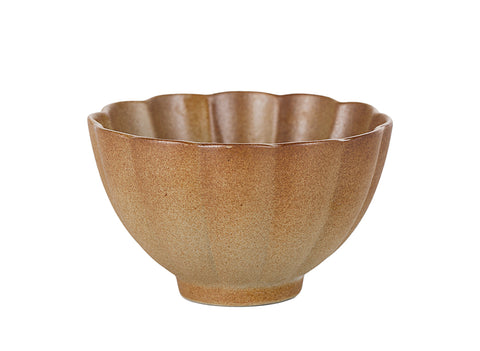 Taza de té de cerámica con borde ondulado # 94385