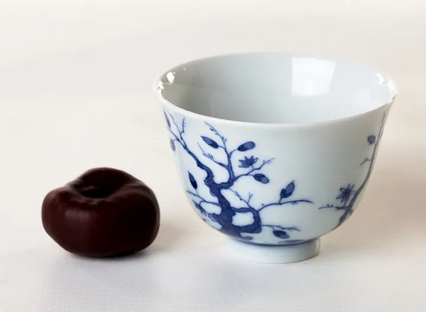 Cup # 26265, Jingdezhen porcelain, hand painting, 65 ml.