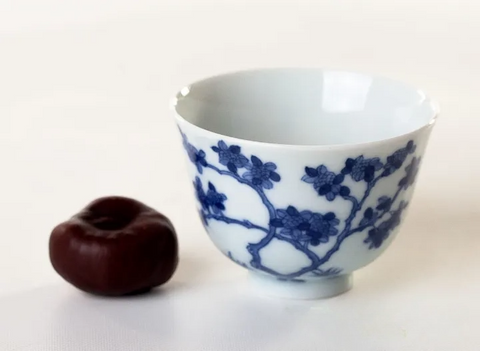Beker # 26264, Jingdezhen-porselein, handbeschilderd, 65 ml.