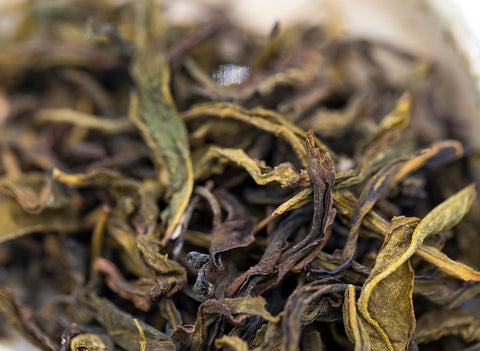 Bai Ji Guan Yan Long (Wuyi rock oolong)