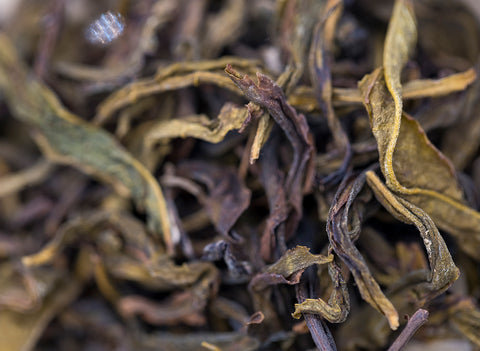 Bai Ji Guan Yan Long (Wuyi rock oolong)