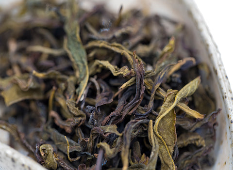 Bai Ji Guan Yan Long (Wuyi rock oolong)