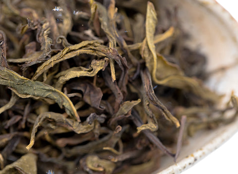 Bai Ji Guan Yan Long (Wuyi rock oolong)