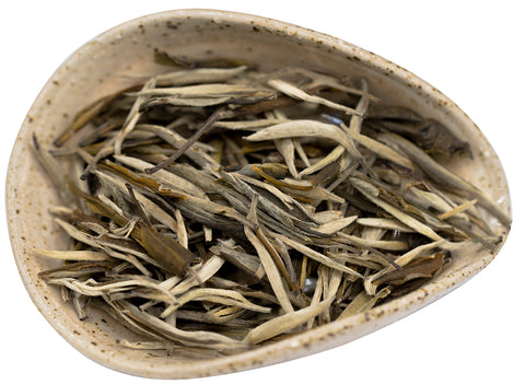 Yunnan Baihao YinZhen (Aiguilles d'Argent Pekoe Blanc de Yunnan)