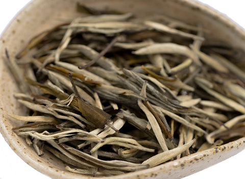 Yunnan Baihao YinZhen (White Pekoe Silver Needles from Yunnan)