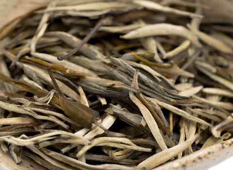 Yunnan Baihao YinZhen (White Pekoe Silver Needles from Yunnan)