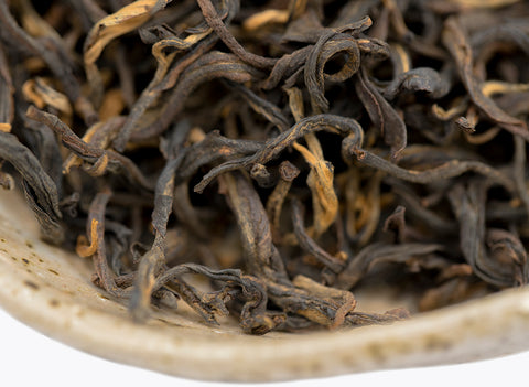 Roter Drache (Hong Menghai Youji)