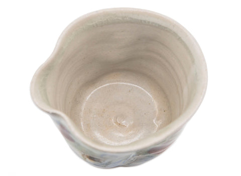 Gongdaobei # 90486 by Tineke van Gils, handpainted, stoneware, ashglaze