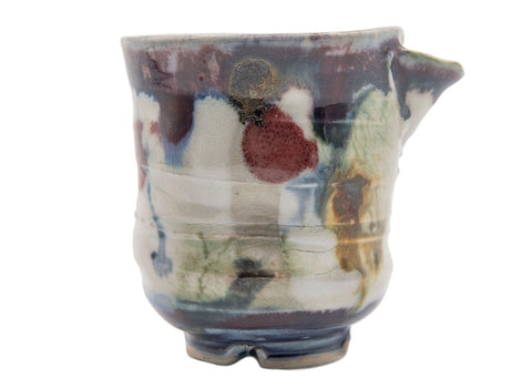 Gongdaobei # 90486 by Tineke van Gils, handpainted, stoneware, ashglaze