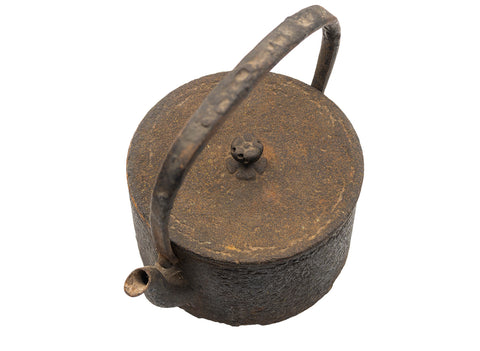 Vintage tetsubin teapot #90354