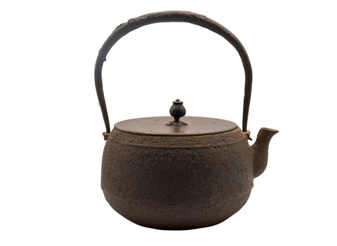 Vintage tetsubin teapot #90356