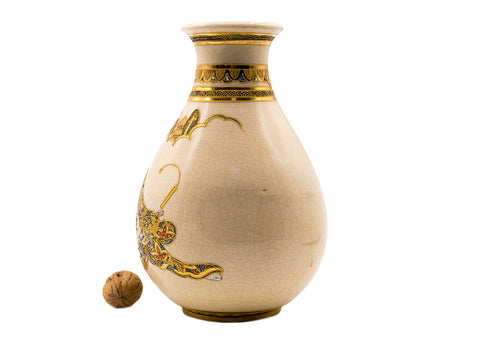 Japanese handpainted vintage vase #90324