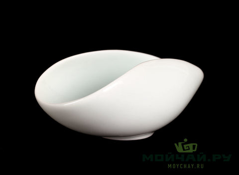 Tea presentation vessel # 28391, porcelain