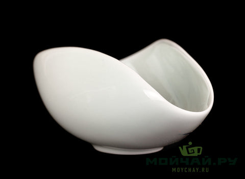 Tea presentation vessel # 28391, porcelain