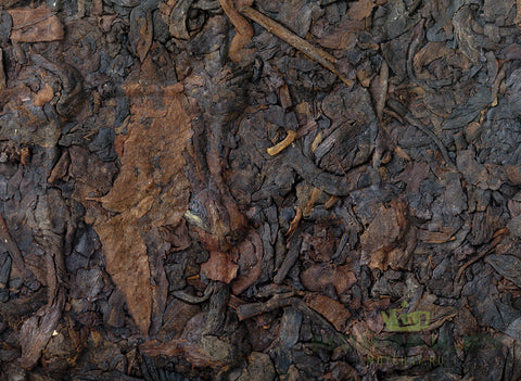 Zao Xiang Cha Zhuan (2002), oude shu puer, 245 g.