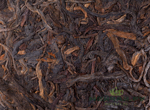 Lan Yin Te Bing (Iron press, 1997), oud Sheng Puer