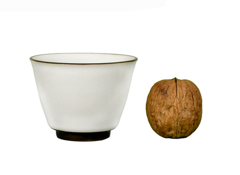 Tasse n° 31460, porcelaine, 60 ml.