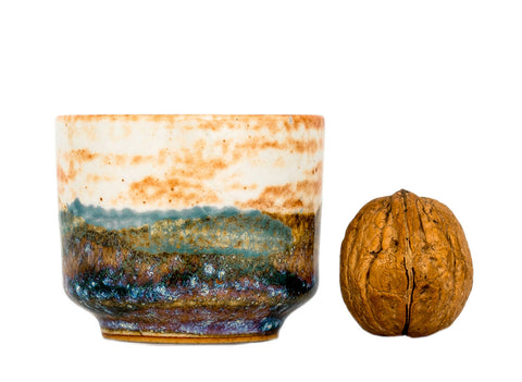 Beker # 33798, keramiek, Dehua, 110 ml.