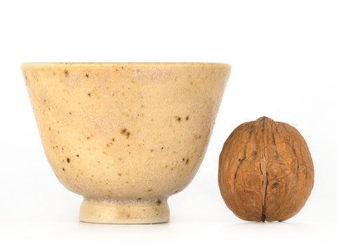 Tasse n° 38895, en céramique, 88 ml.