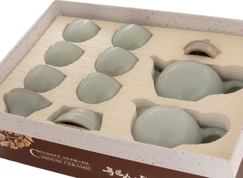 Set for tea ceremony (9items) # 91055, porcelain: teapot 225 ml, gundaobey 210 ml, teamesh, six cups 60 ml.