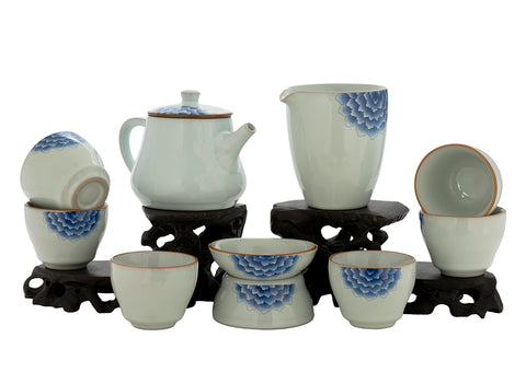 Set for tea ceremony (9items) # 91054, porcelain: teapot 225 ml, gundaobey 210 ml, teamesh, six cups 60 ml.