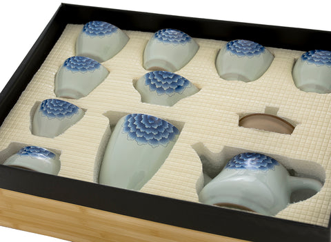 Set for tea ceremony (9items) # 91054, porcelain: teapot 225 ml, gundaobey 210 ml, teamesh, six cups 60 ml.